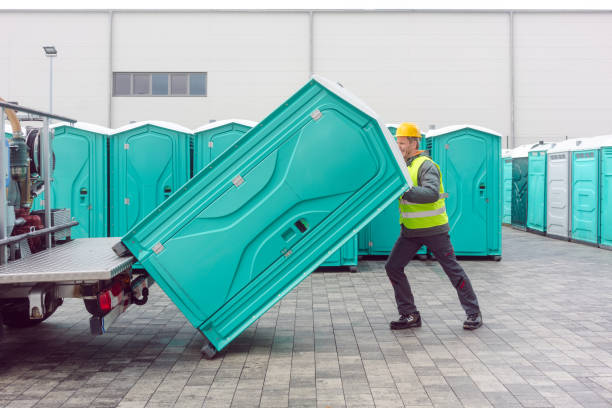 Portable Toilet Options We Offer in Auburndale, FL