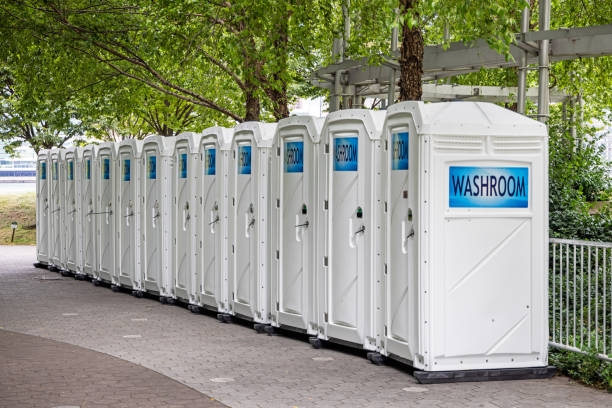 Best Wedding porta potty rental  in Auburndale, FL