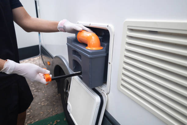 Best Emergency porta potty rental  in Auburndale, FL